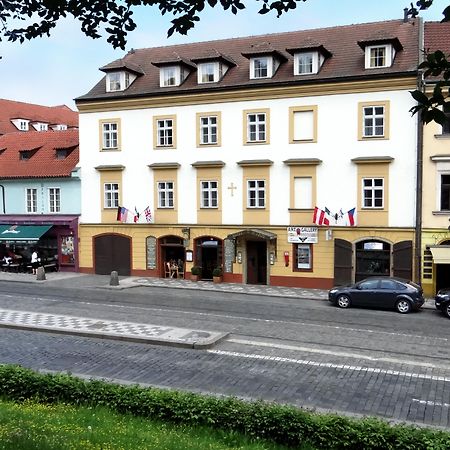 Hotel U Krize Prag Eksteriør billede