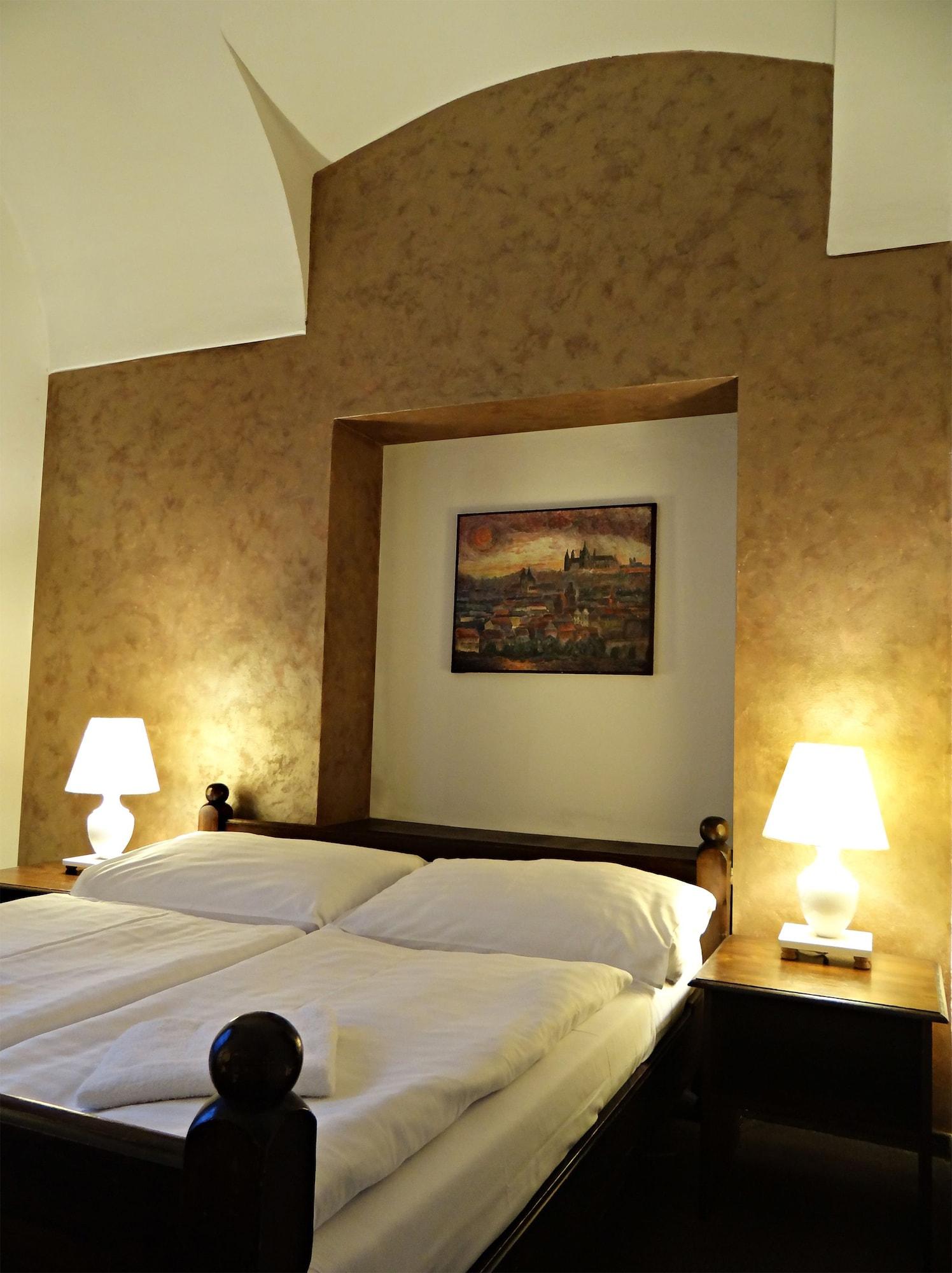 Hotel U Krize Prag Eksteriør billede