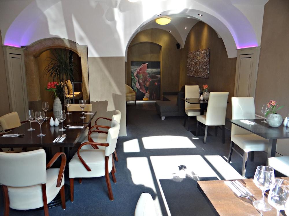 Hotel U Krize Prag Eksteriør billede