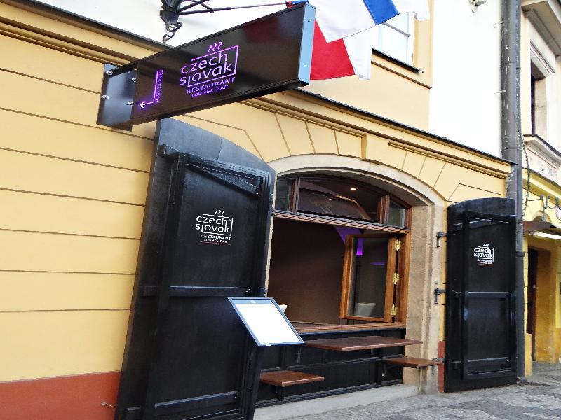 Hotel U Krize Prag Eksteriør billede