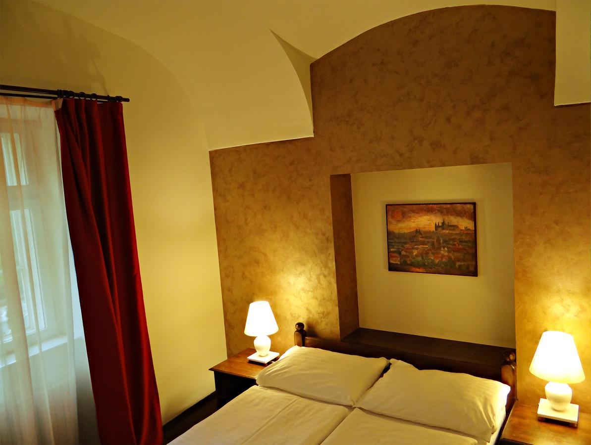 Hotel U Krize Prag Eksteriør billede